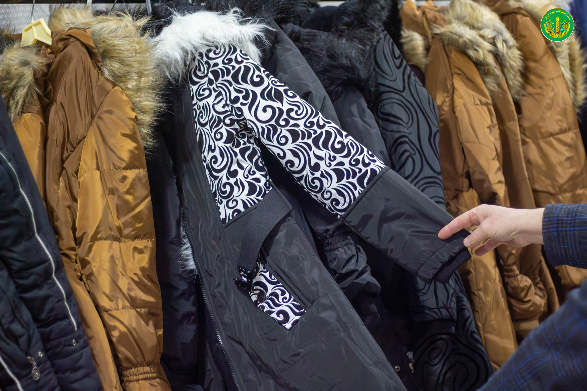 💚✨. الانتهاء من توزيع المساعدات المالية والعينية لشهر 12 للمدرجين والأيتام في الجمعية